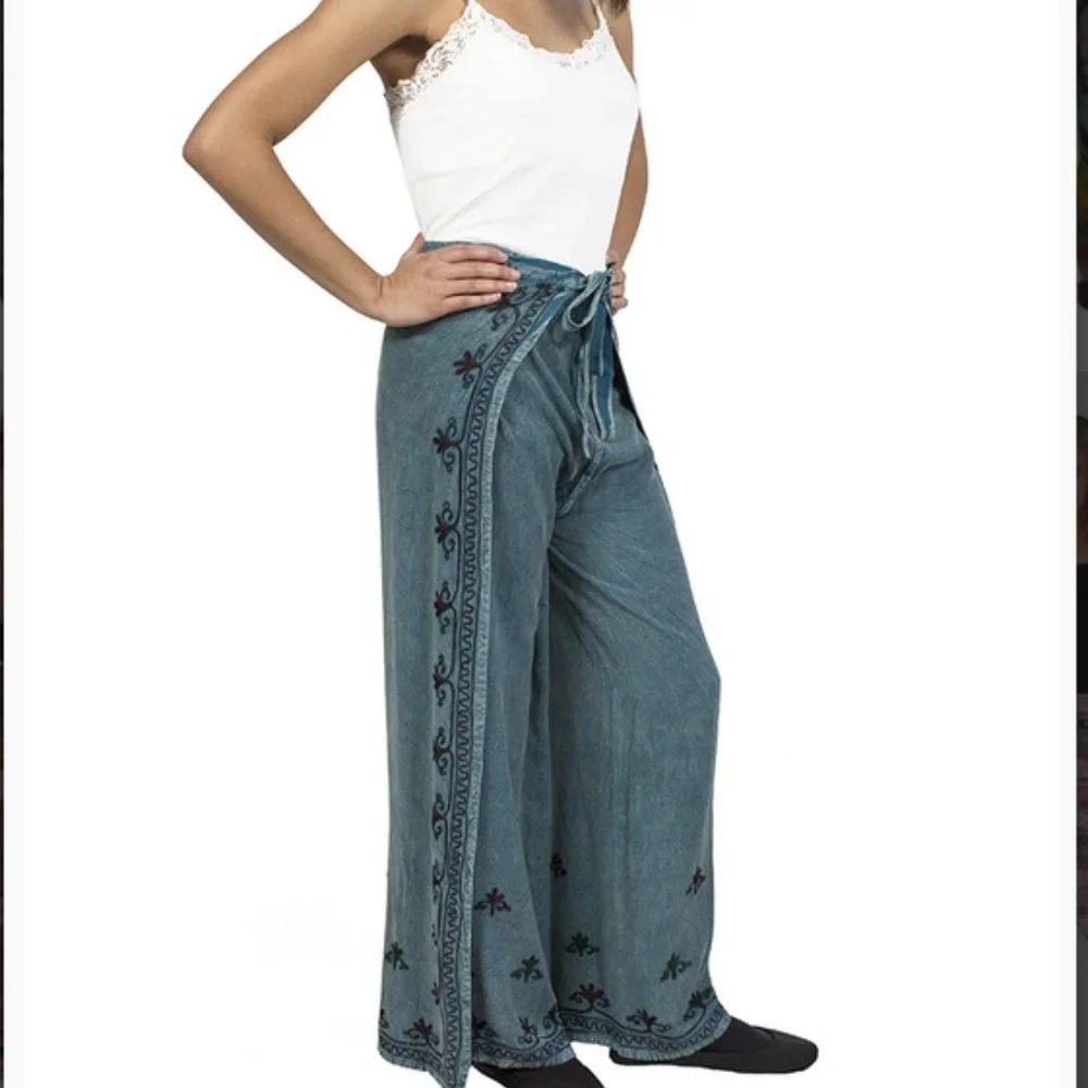 Vintage 2 piece wrap palazzo pants with Halter top Made in India 100% Rayon - Picture 2 of 10